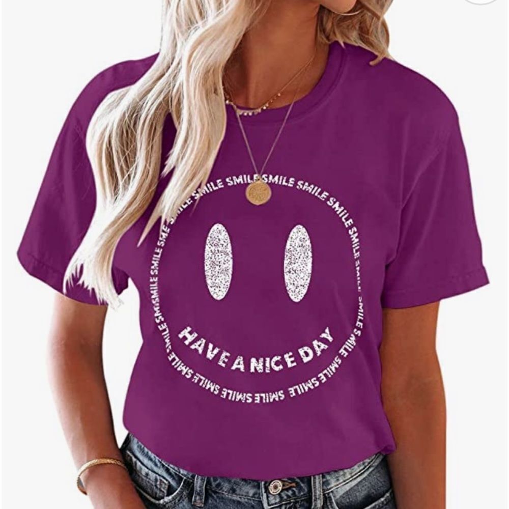 KIKIBERRY Womens Short Sleeve T-Shirt Smile Face Shirt Purple XL Nwt